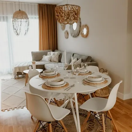 Diamond Towers Apartment *